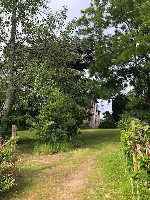 Maison De Campagne Avec Jardin 0*, Montauban França